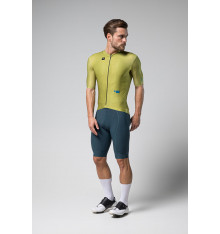 GOBIK MAGNITUDE SPLIT GREEN men's short sleeve cycling jersey
